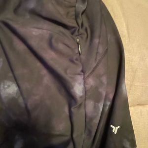Old navy maternity athletic lightweight jacket